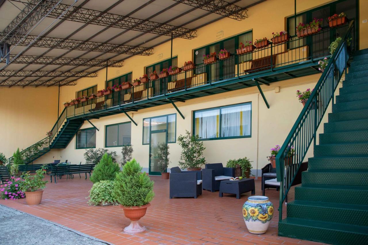 Al Frantoio Maddii Levane Bed And Breakfast Екстер'єр фото
